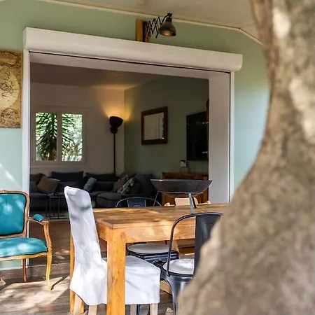 Prázdninový dům Superbe Maison Elegante Proche