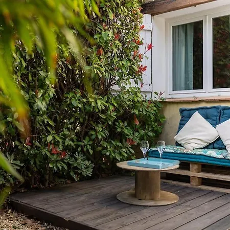 Prázdninový dům Superbe Maison Elegante Proche Le Pradet