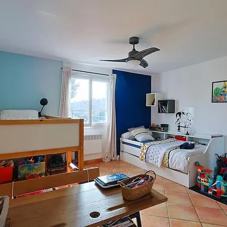בית נופש Superbe Maison Elegante Proche *